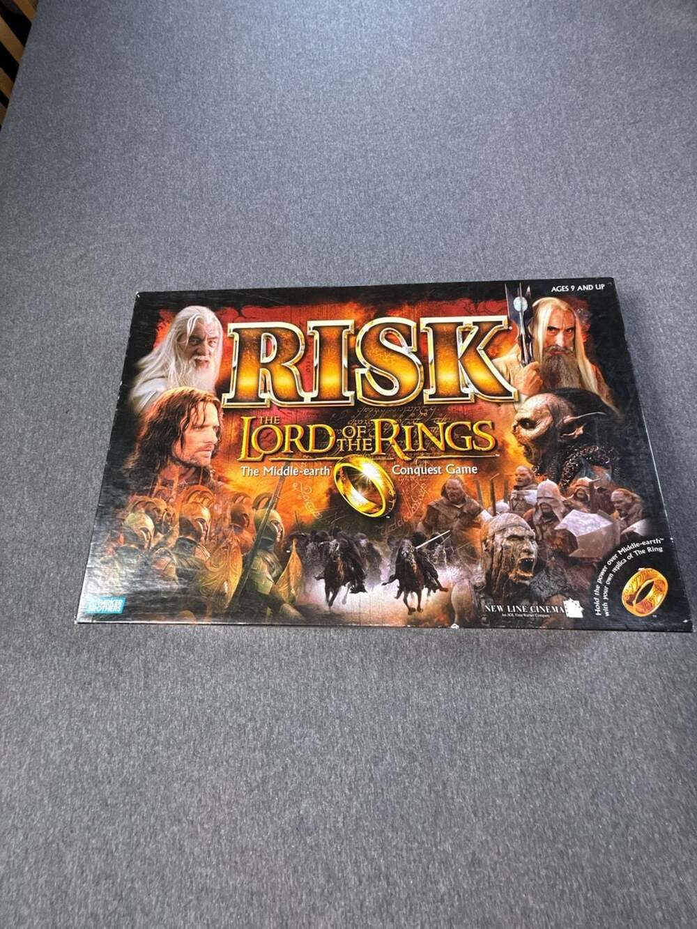 Risk The Lord of the Rings: The Middle-earth Conquest Game Parker Brothers 2002